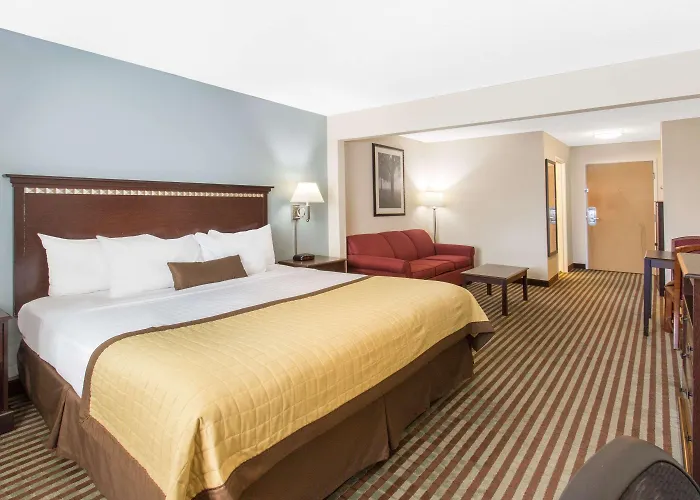 Baymont By Wyndham Hotel Mattoon