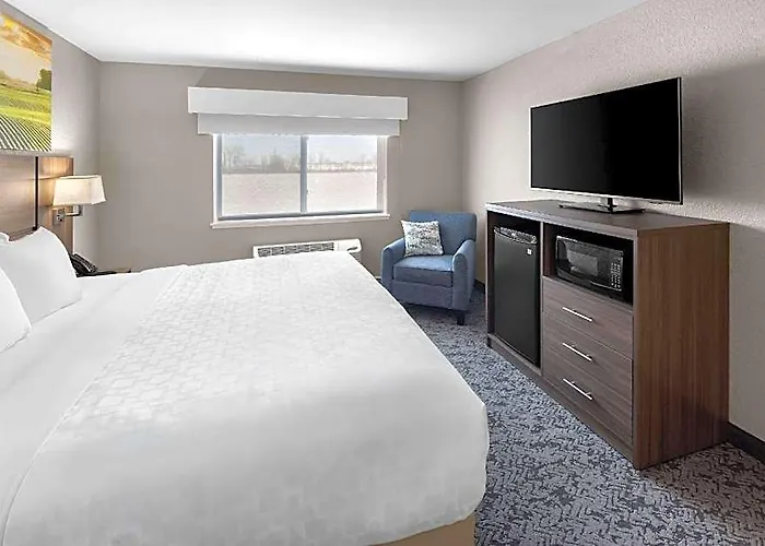 Hotel Baymont By Wyndham 2*