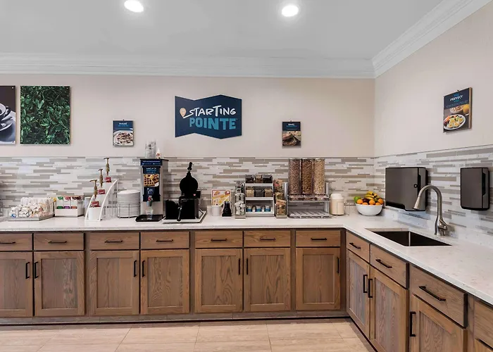 Baymont By Wyndham Hotel Mattoon